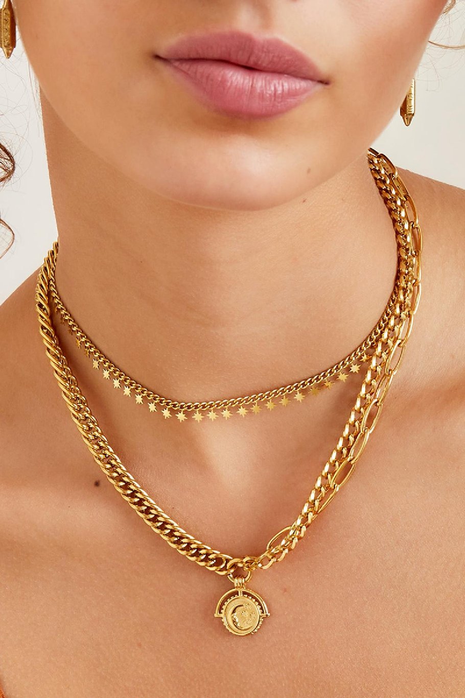Stainless Steel Necklace with North Star Charms – Sparkling Stars – Gold-colored – 35 cm