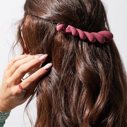 Groene Haarclip in Vlechtdesign – Trendy Accessoire – 12 cm – PC Materiaal