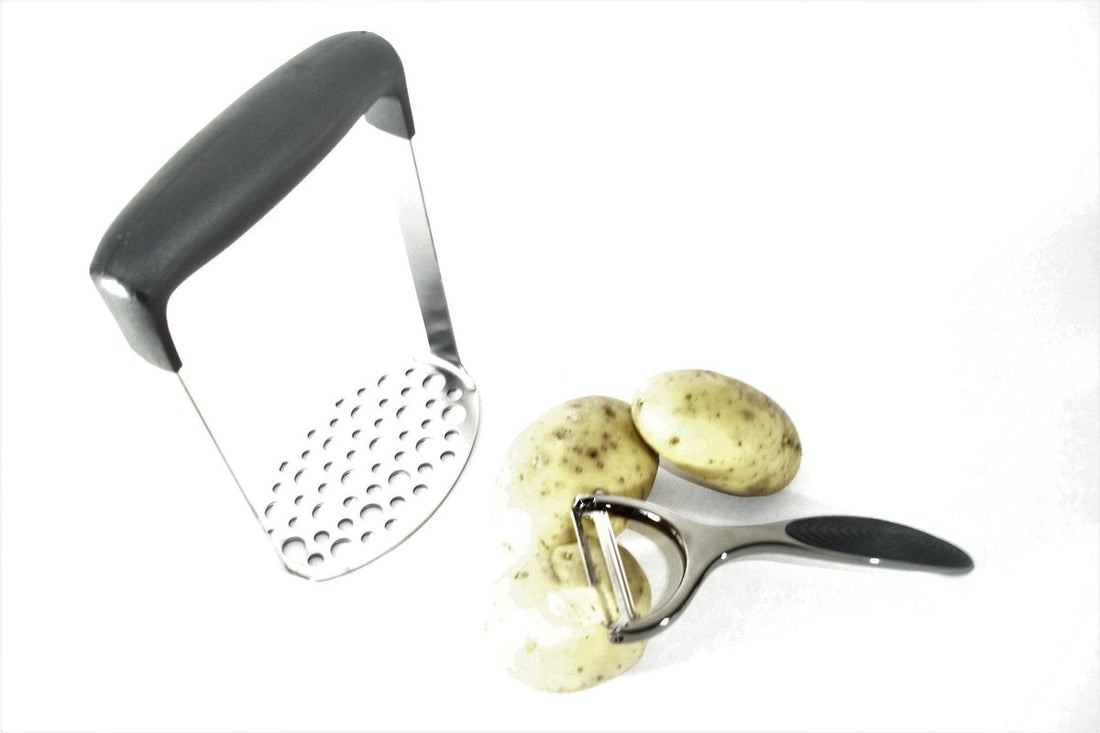 Kinghoff aardappelstamper en dunschiller – rvs met antislip handgreep