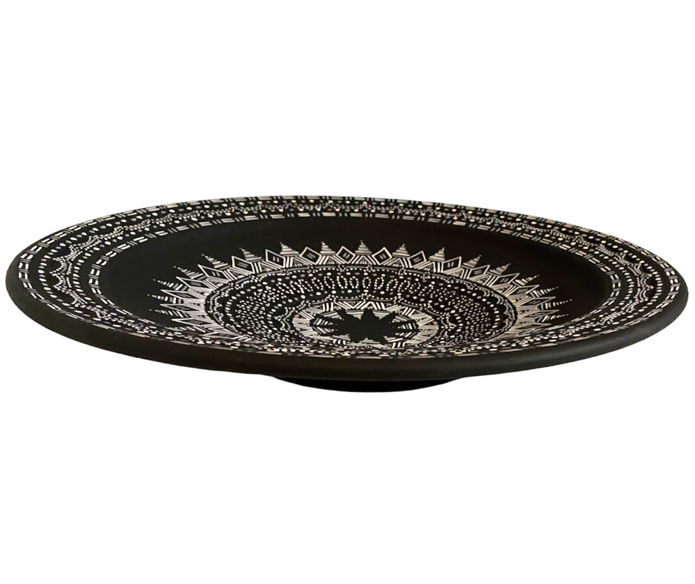 Coupe décorative en poterie faite à la main