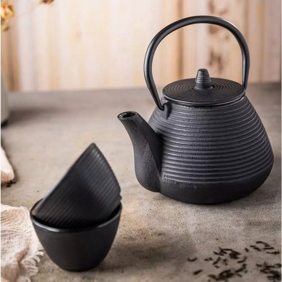 Kinghoff Gietijzeren Theepot met Roestvrijstalen Filter - Inclusief 2 Kopjes van 115 ml (KH1846) - Capaciteit: 1,0 Liter - Traditioneel Design met Comfortabel Handvat