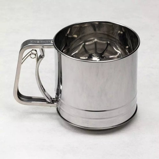 Kinghoff KH3101 Bloemzeef - RVS - Ø10 cm - Inhoud 350 g - Handmatig Bediend - Ideaal voor Meel, Poedersuiker & Cacao