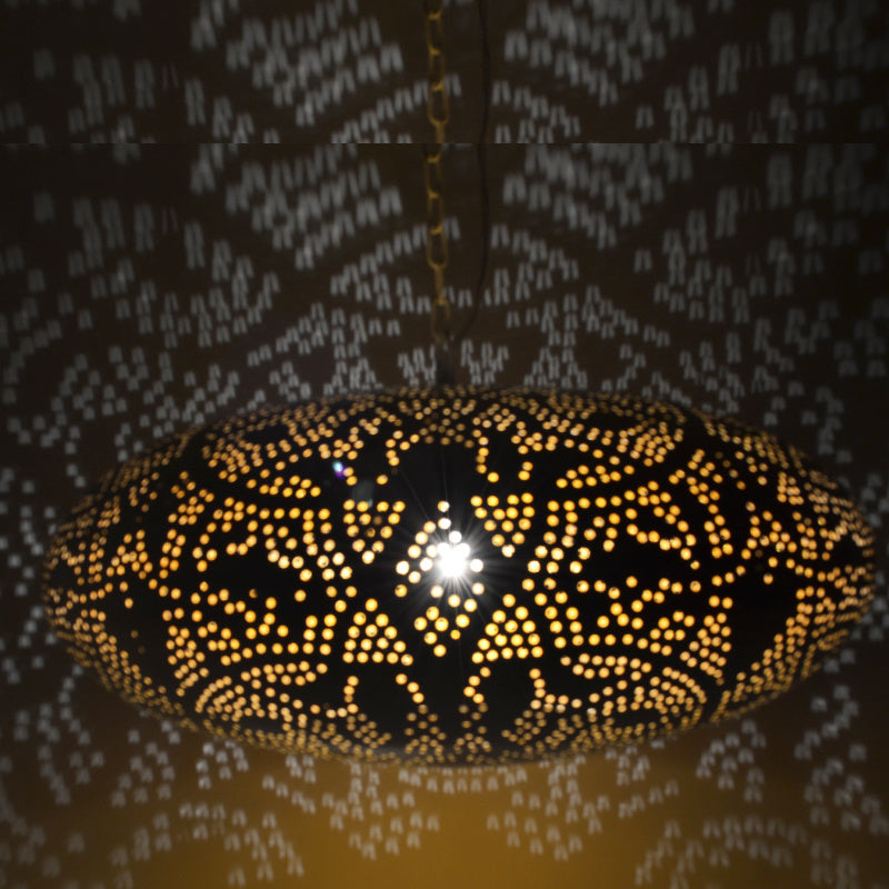 Oosterse filigrain hanglamp ufo – mat wit met goudkleurige binnenkant, Ø 45 cm – foto 2