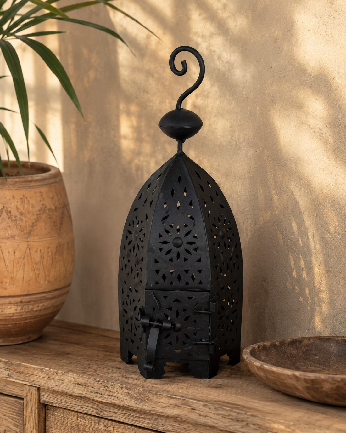 Handgefertigte marokkanische Laterne – Schwarzes Metall – Sechseckiger Kerzenhalter – 42 cm
