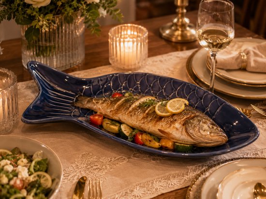 Servierplatte - Fischförmige Servierplatte - Servierteller - Steingutschale für Fisch, Sushi, Tapas & Snacks - Spülmaschinen- & Mikrowellengeeignet - 30,7 x 16,3 cm - Blau