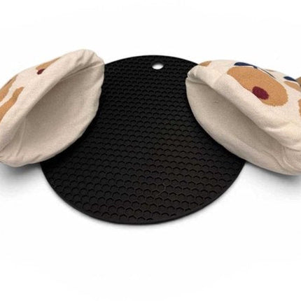 Hage - Gietijzeren Kookpot - Geëmailleerde Braadpan met Deksel - Stoofpan voor Inductie & Oven - Ovenvaste Kookpan - Inclusief Siliconen Pannenhouder & 2 Handvatten - 3 Liters - Ø22 x 13 cm - Olijfgroen