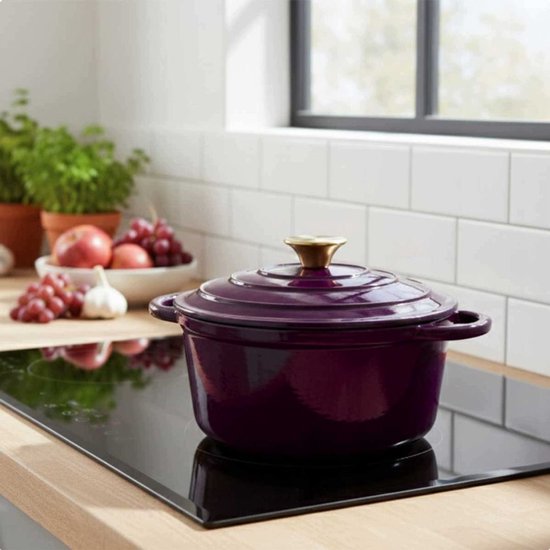Hage - Gietijzeren Braadpan - Geëmailleerde Stoofpan met Deksel - Kookpan - Sudderpan - Bakpan - Inductie, Gas & Oven - 3 Liters - Ø22 x 13 cm - Aubergine Paars