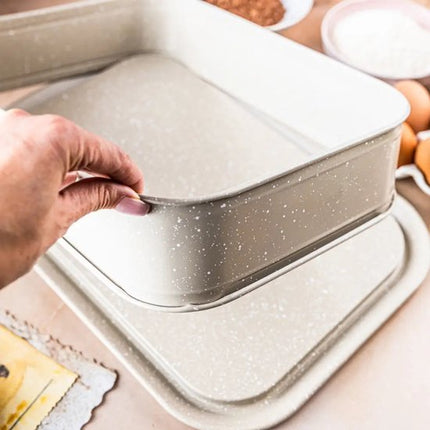 Bakset - Bakvorm met Spatel - Bakvorm met Afneembare Rand - Non-Stick Marmer Coating - Carbon Staal Cakevorm - Rechthoekige Springvorm 39x27 cm - Grijs