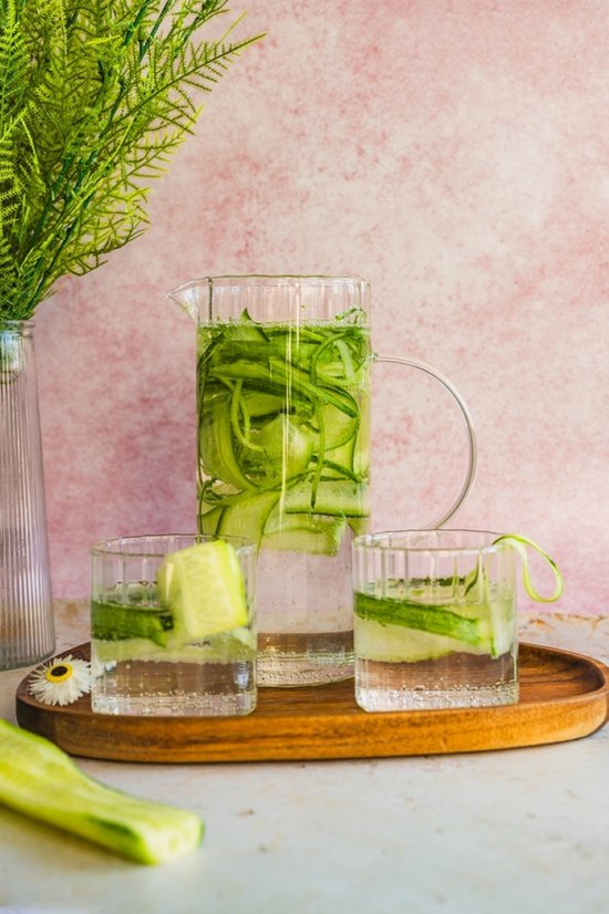 MPLCo - 5-Delige - Karaf Set - Waterkaraf zonder Deksel met 4 Glazen - Geribbeld Glas - Hittebestendig - Luxe Schenkset voor Water, Sap, IJsthee & Limonade - Borosilicaat Glas - 1.2 Liters - Transparant