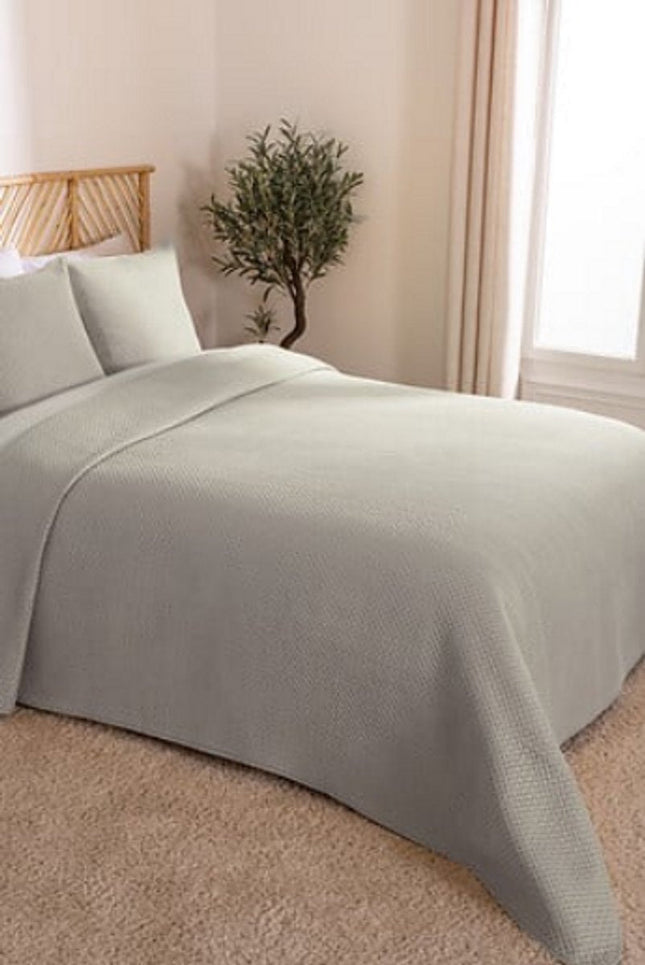 Dolce Sprei 260 x 240 cm Beige - Luxe Beddengoed Set Met 2 Kussenslopen - Zacht Polyester Materiaal - Eenvoudig Te Onderhouden - Royale Afmeting Voor TweePersoonsbed