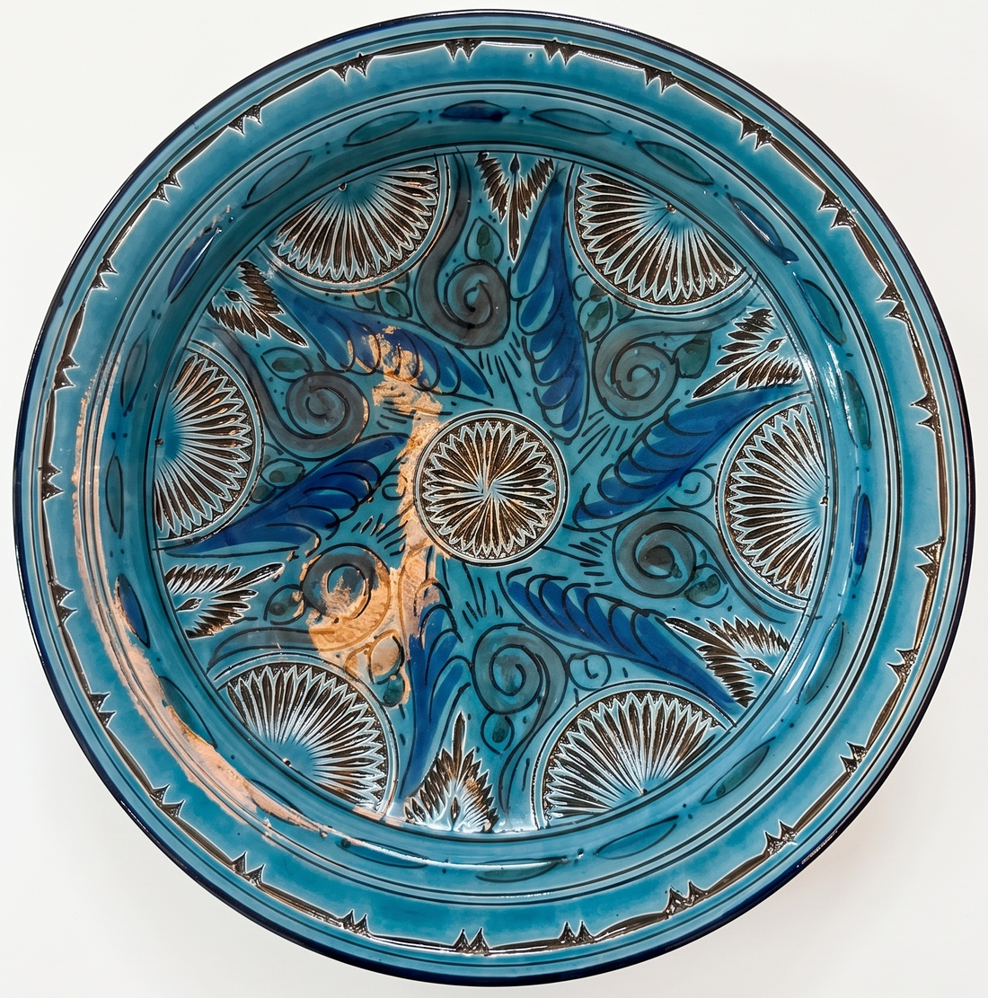 Plat marocain gravé bleu - 35 cm - Fait main