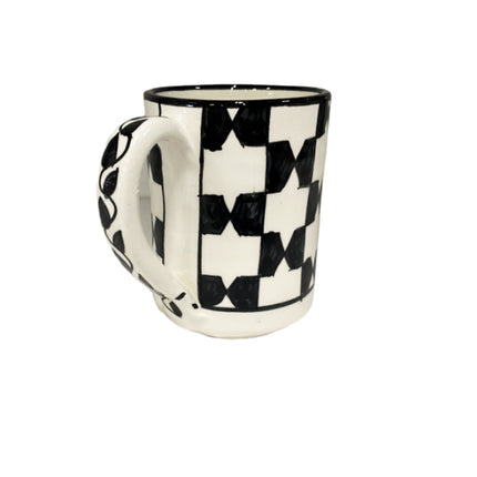 Marokkanische schwarz-weiße Keramik-Tasse