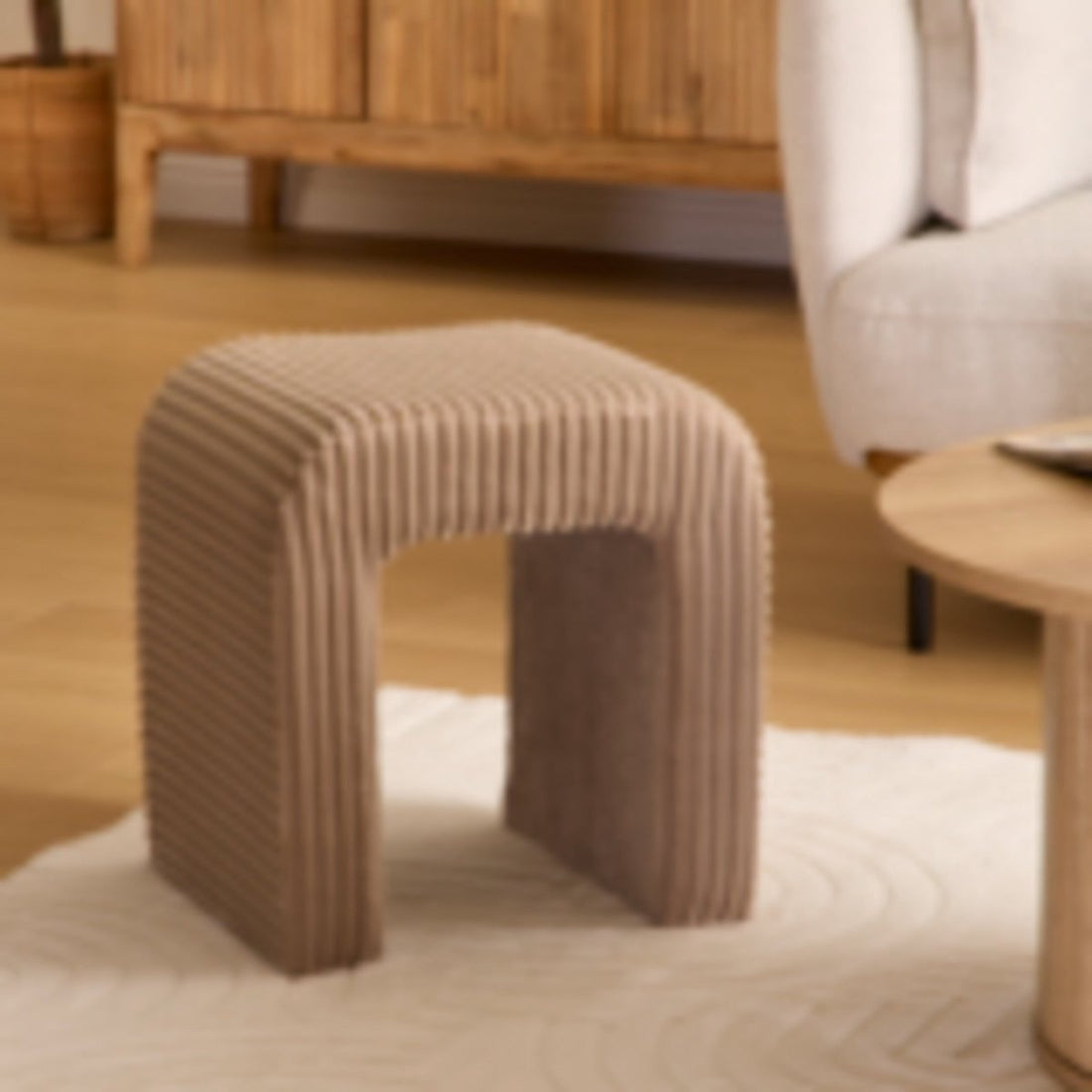 Atmosphera Sevi poef in corduroy met boogvorm – beige, 41 x 36 x 43 cm – foto 3