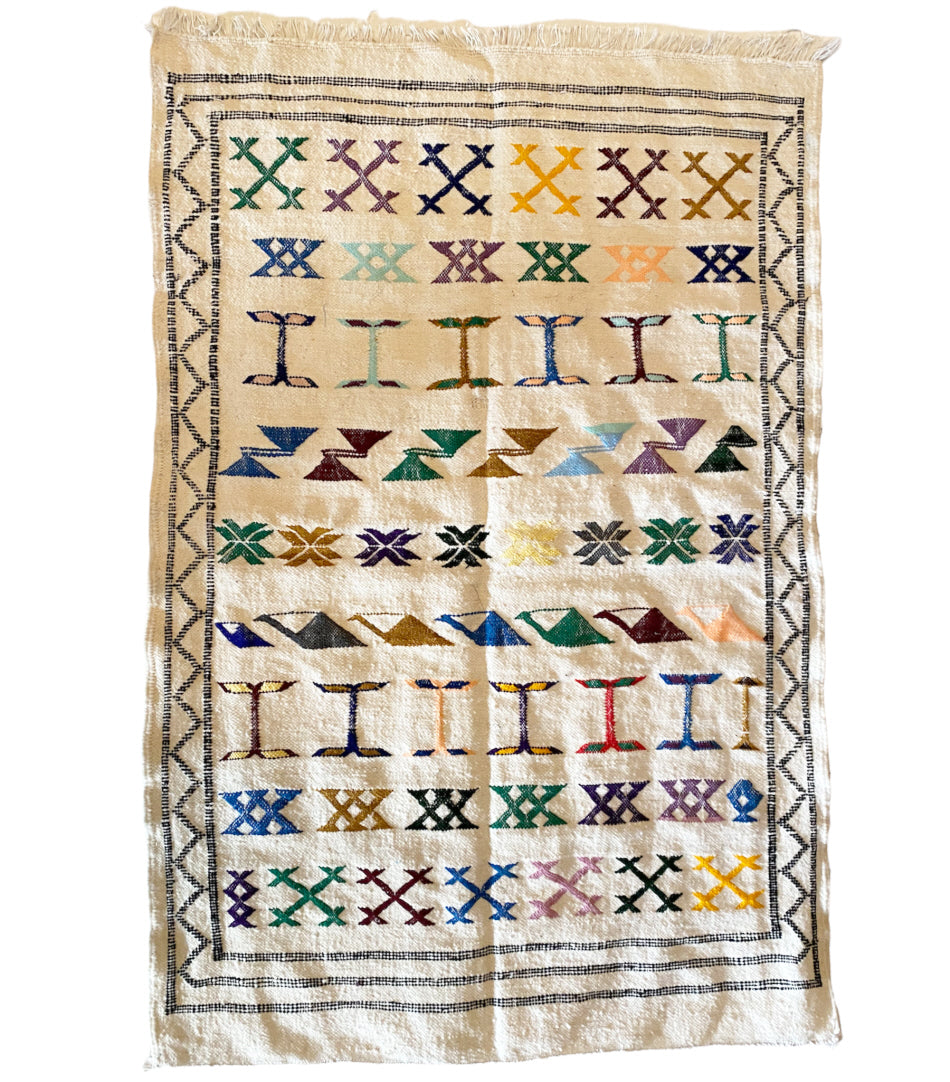 Moroccan Azilal Berber Kilim rug 150x105 cm