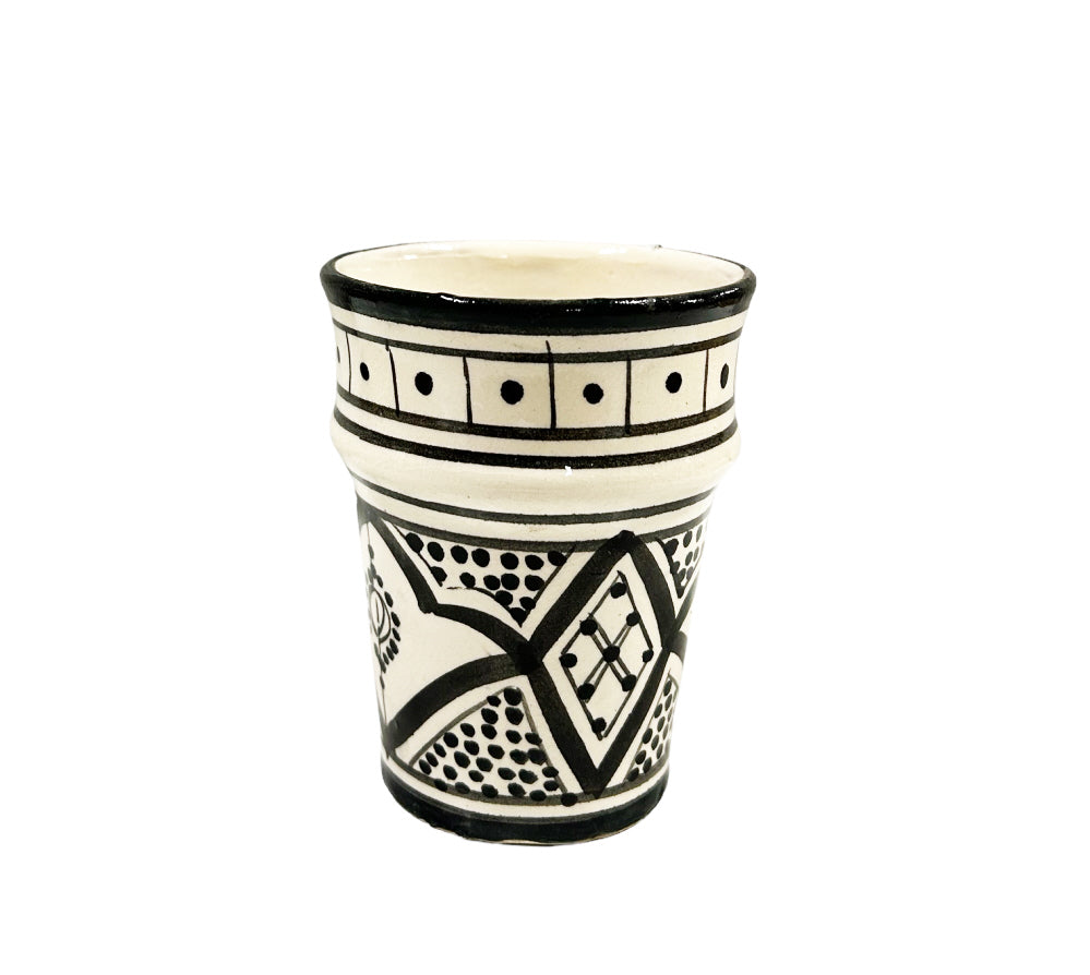 Mug en céramique - motif noir et blanc - fait main