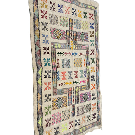 Flachgewebter marokkanischer Kelim Teppich weiß 165 x 95 cm