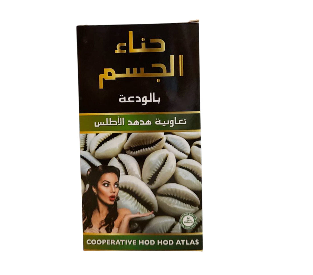 Body henna powder with snail slime and shell extracts