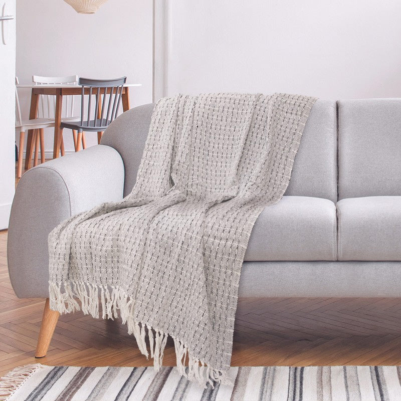 Fringed cotton throw