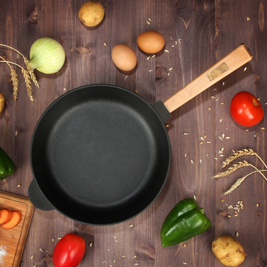 Cast Iron Skillet with Detachable Wooden Handle - BRIZOLL