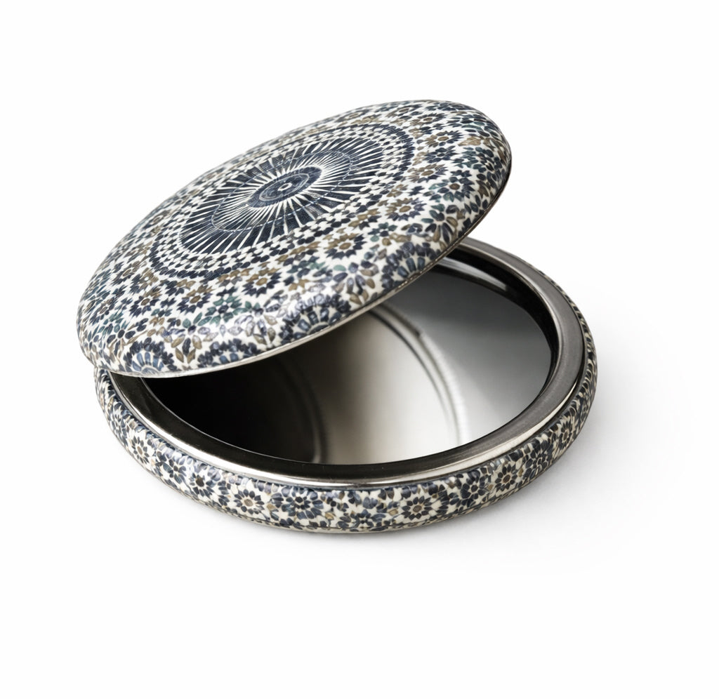 Hand mirror - make-up Ø 7.5 cm – Moroccan Design – Compact & Foldable