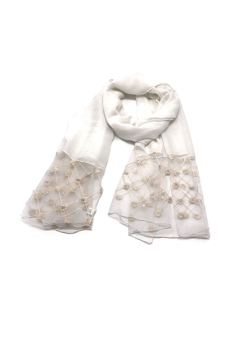 Scarf with pearl motif