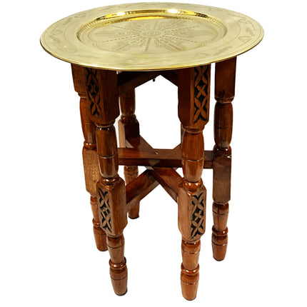 Zusammenklappbares Tischgestell aus geschnitztem Holz mit Tablett