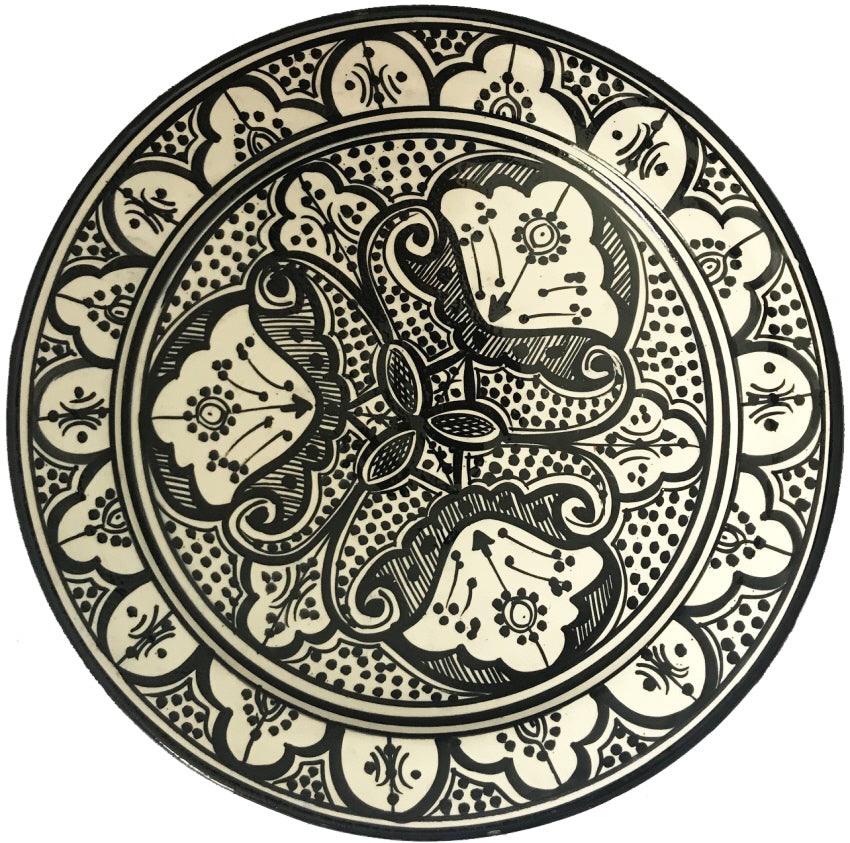 Plat marocain en céramique noir et blanc