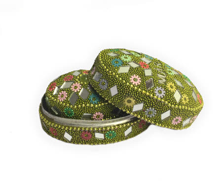 Oval storage boxes
