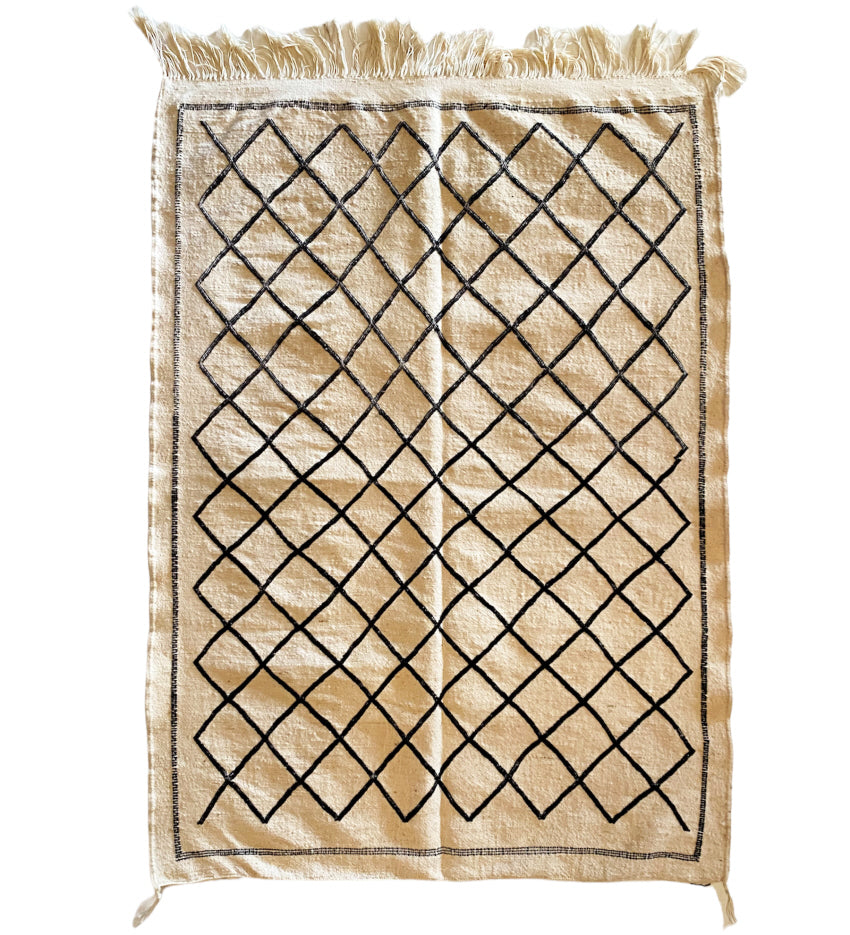 Moroccan Berber Beni Ouarain kilim rug