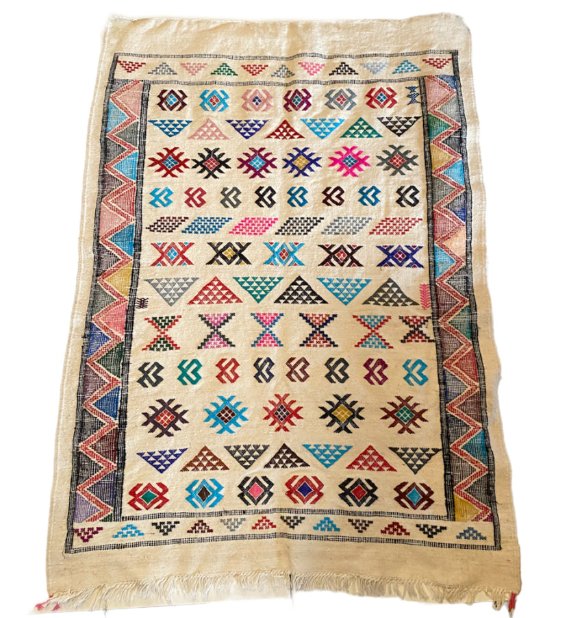 Moroccan Azilal Berber Kilim rug 150x105 cm