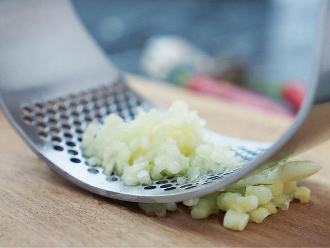 Garlic press | Herb press
