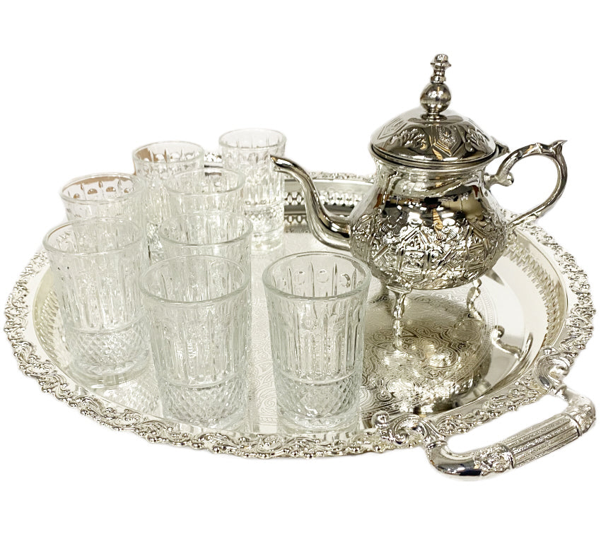 Service à thé marocain avec théière et verres