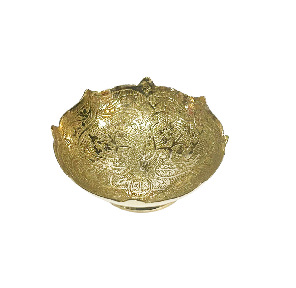 Brass-sided shaped dish