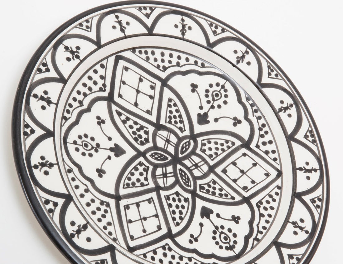Moroccan plate black/white Ø25 cm