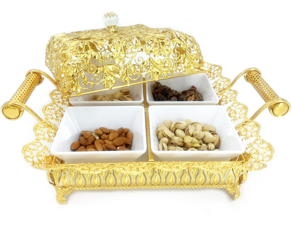Bonbonnière en forme de boîte à bonbons dorée - plateau de noix