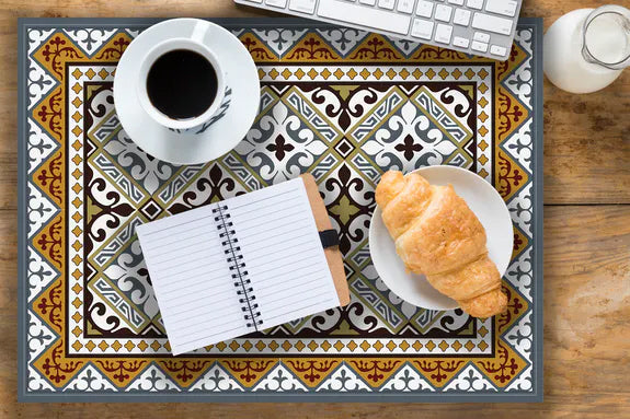 Mosaic vinyl table mat