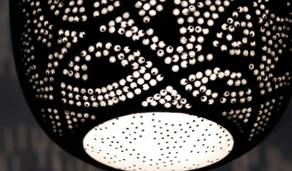 Oriental filigree egg pendant lamp