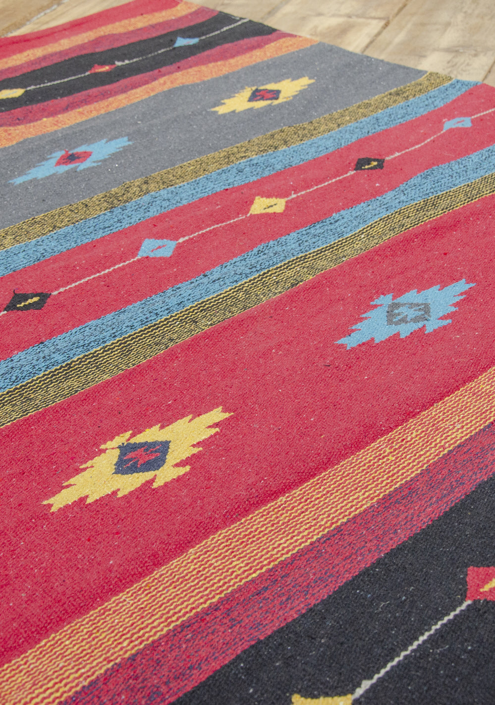 Tapis kilim Sarkhan tissé à la main, 70 x 140cm