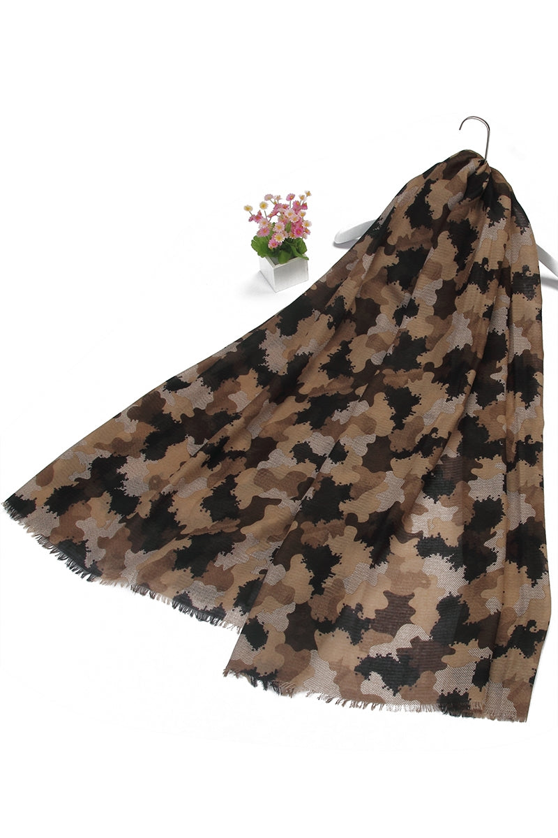 Camouflage print scarf