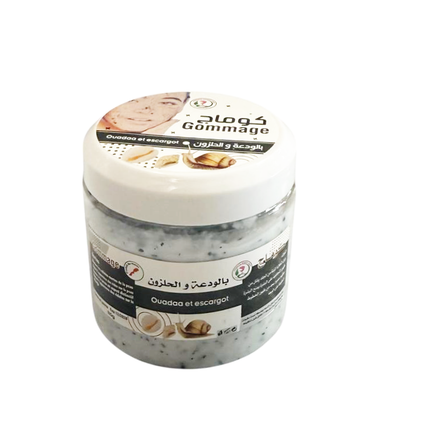 Natürliches Peeling mit Schneckenextrakt & Muschelextrakt