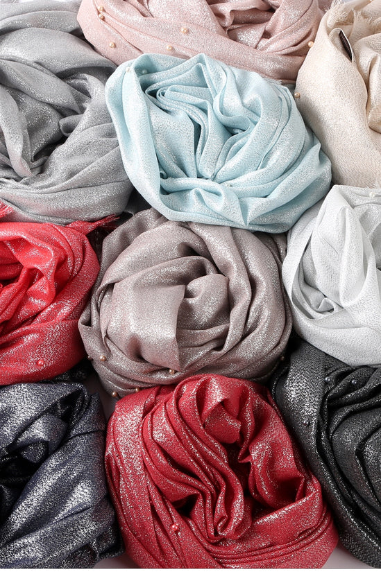 Écharpe en perles scintillantes