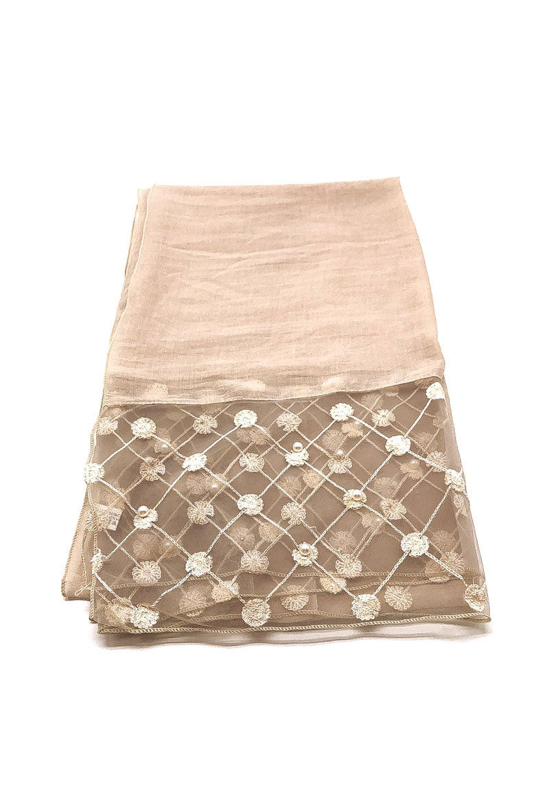 Scarf with pearl motif