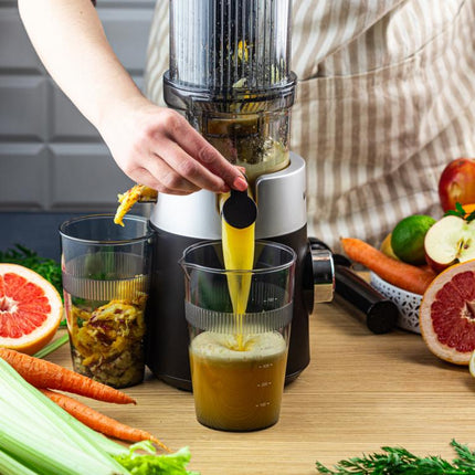 Klausberg KB-7871 Slowjuicer – Cold Press - Stille verticale juicer sapcentrifuge met brede vulopening – Fruitpers - Zwart/Zilver
