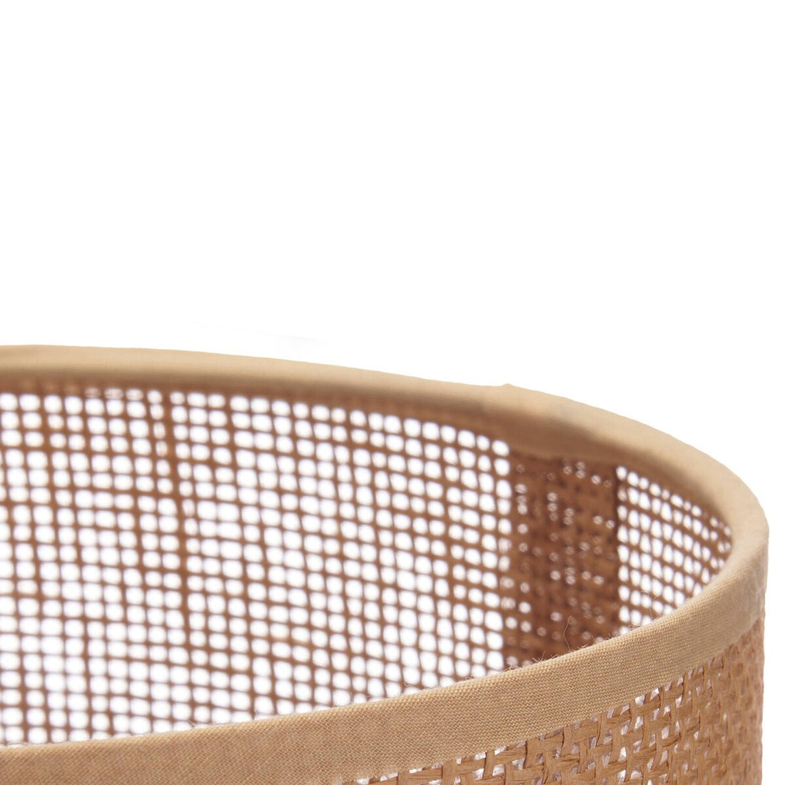 Table lamp with woven lampshade