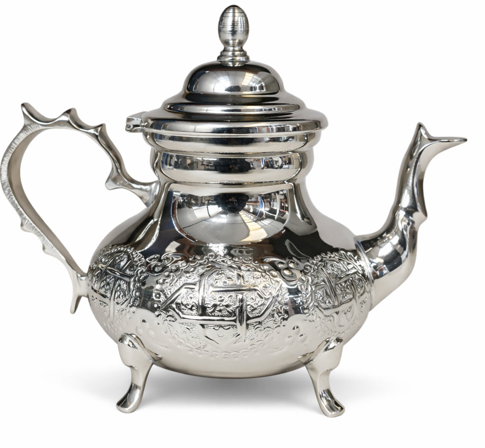 Marokkaanse theepot zilver (berad) – handgemaakt in Fes, 900 ml, met pootjes