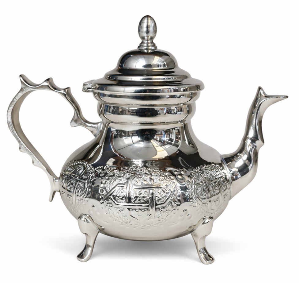Traditional Moroccan Teapot Silver – Handmade in Fez – 900 ml