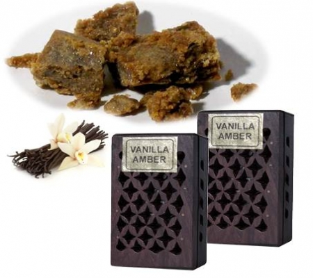 Vanilla / Amber incense resin in a wooden box