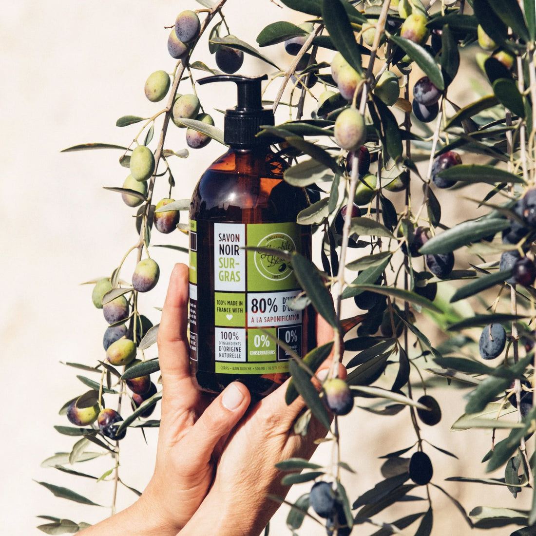 Savon noir liquide à l'huile d'olive. Sans parfum 500ml